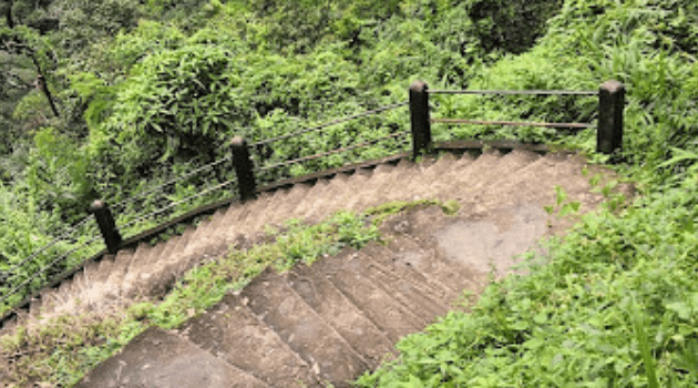 suv tour to meghalaya