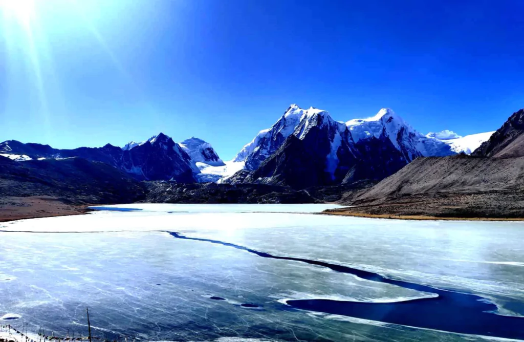 Frozen Lake-Gurudongmar Lake-Sikkim